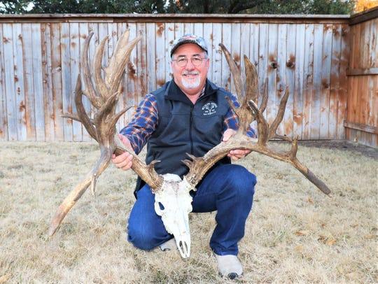 Texas record nontypical mule deer_2