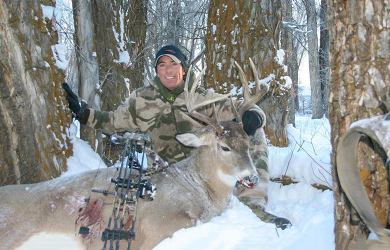 Eric baler late season idaho archery whitetail buck 1