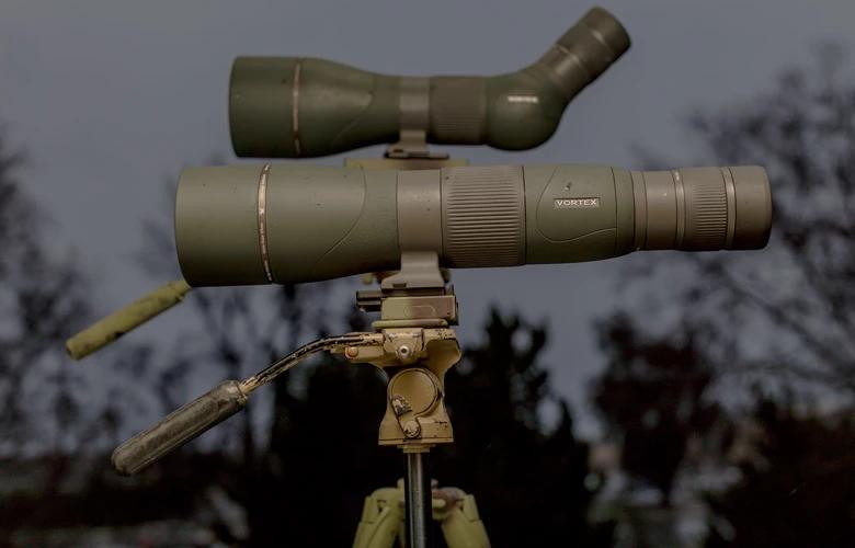 Comparing angled spotting scopes vs straight spotting scopes for hunting