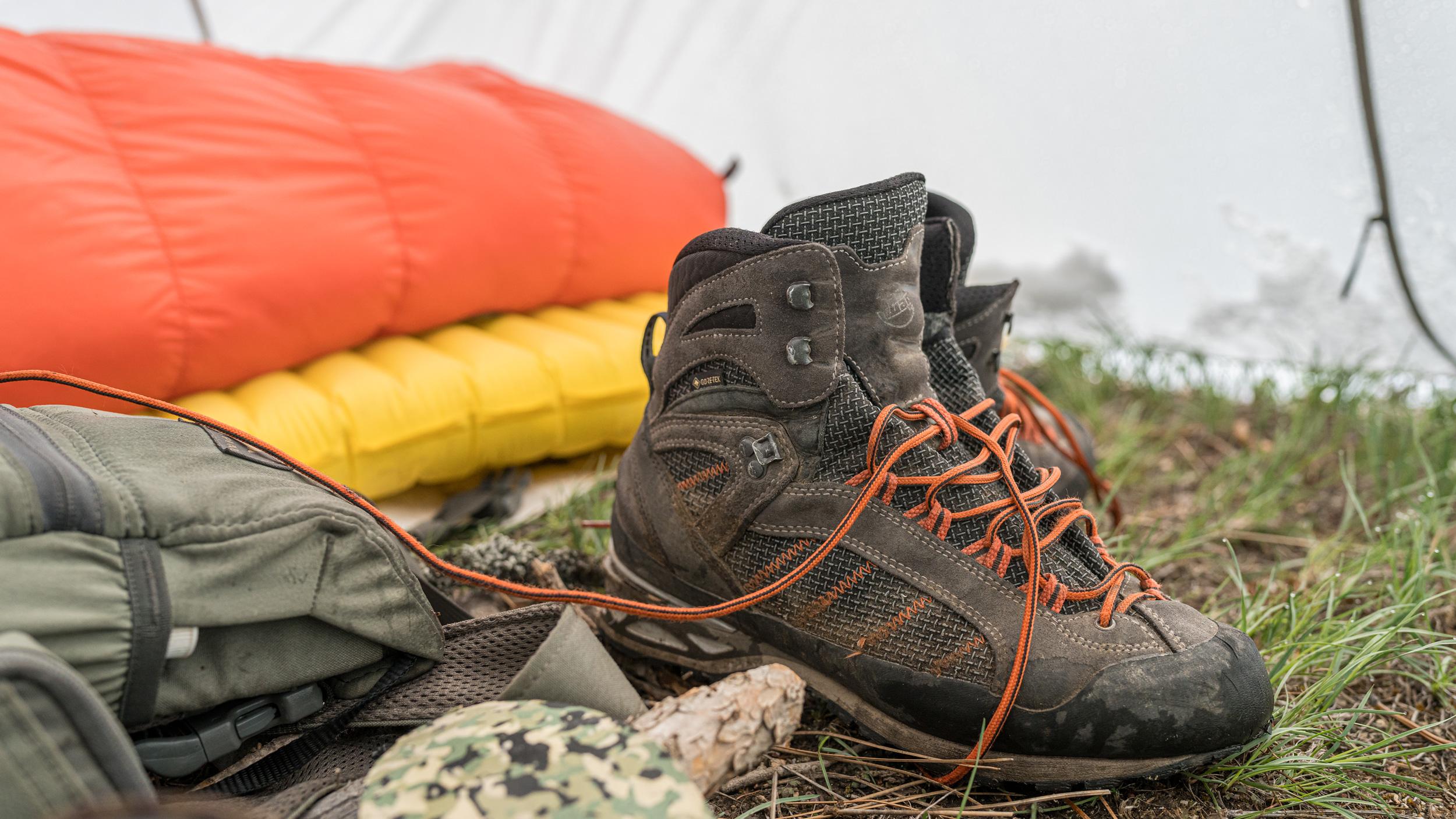 Hanwag Makra boot on a spring bear hunt