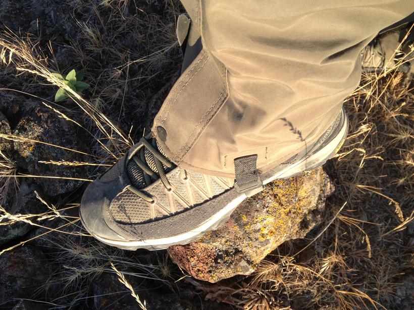 Wearing gaiters for debris