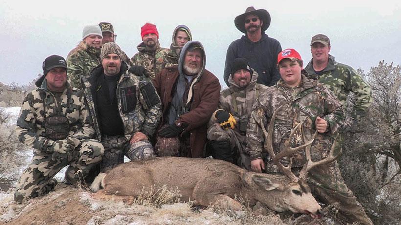 J. sheets 2014 mule deer with parents and volunteers