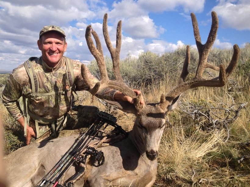 Nate archery mule deer