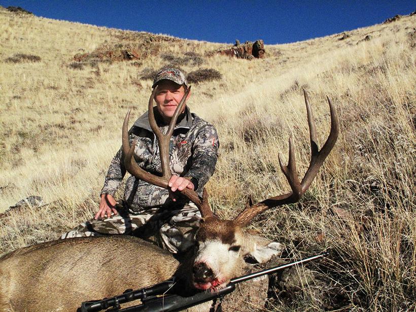 Whiskey mountain outfitters mule deer buck