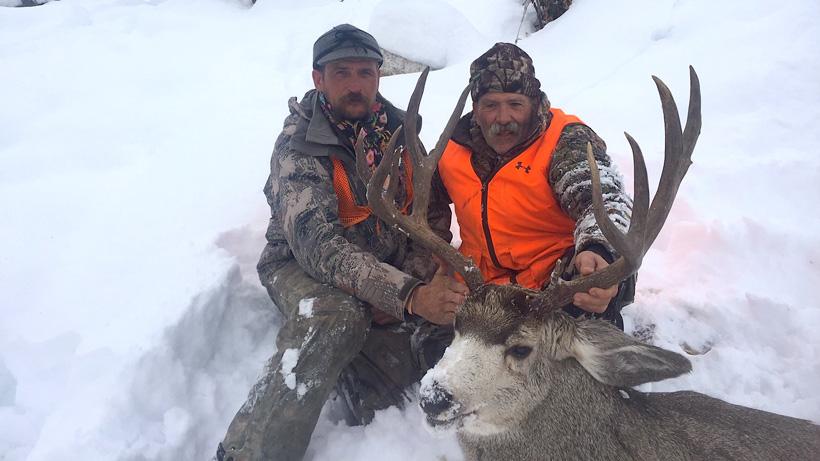 2017 montana mule deer taken with lazy j bar o outfitters