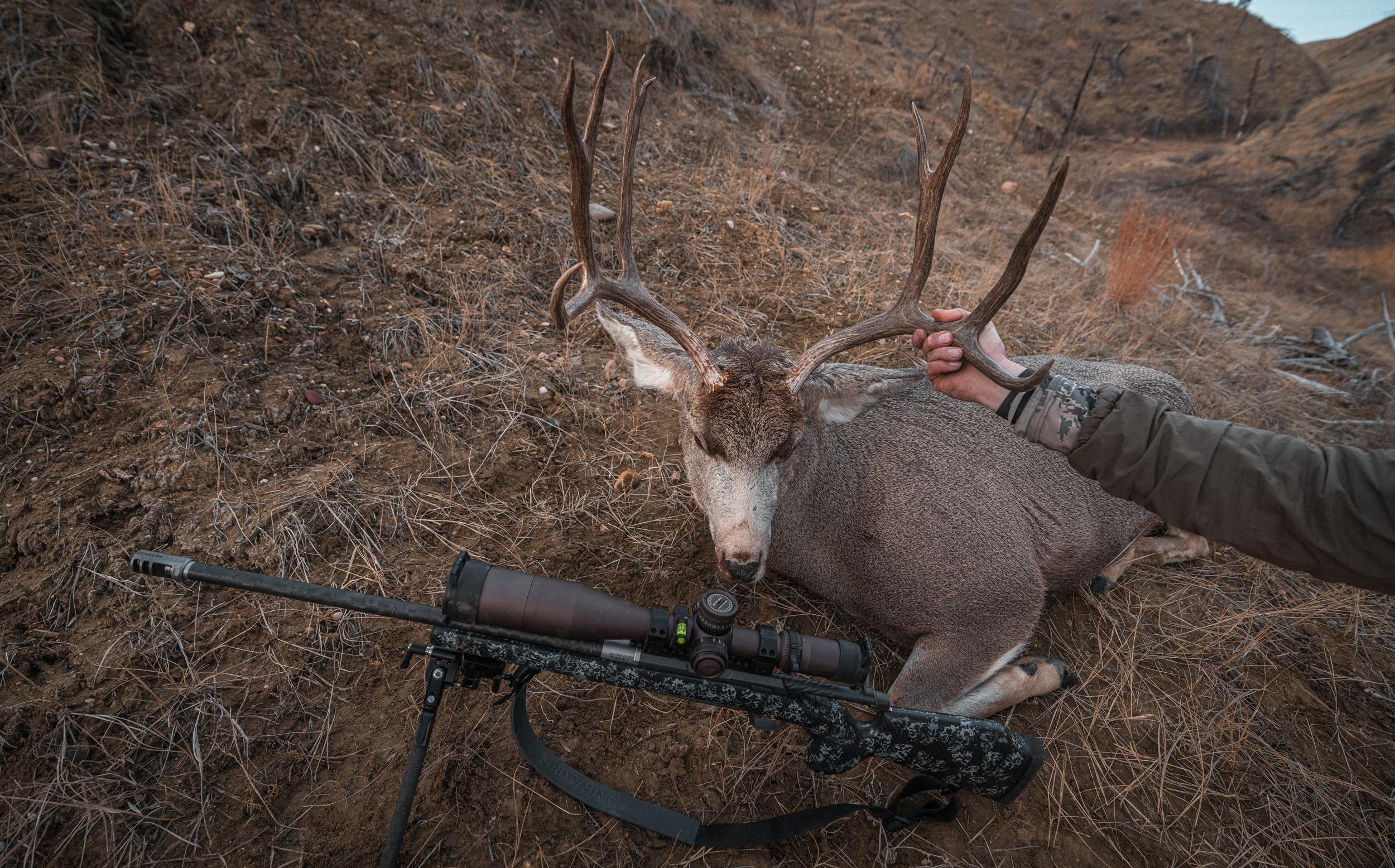 Brady Miller buck with 2024 Browning X-Bolt 2 carbon fiber rifle
