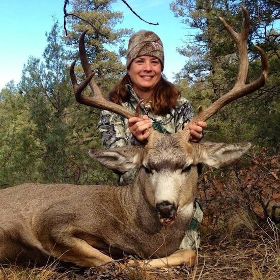 More women are giving hunting a shot - 1