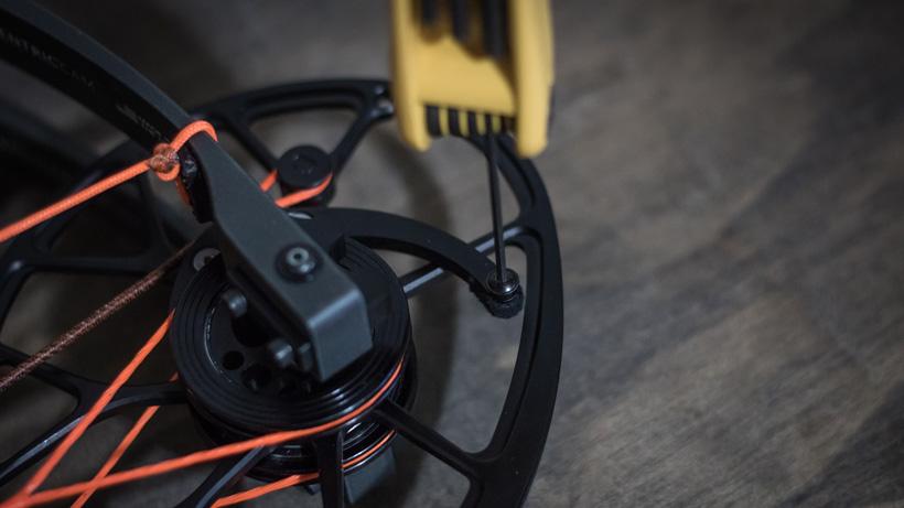 Checking bow screws before a hunt