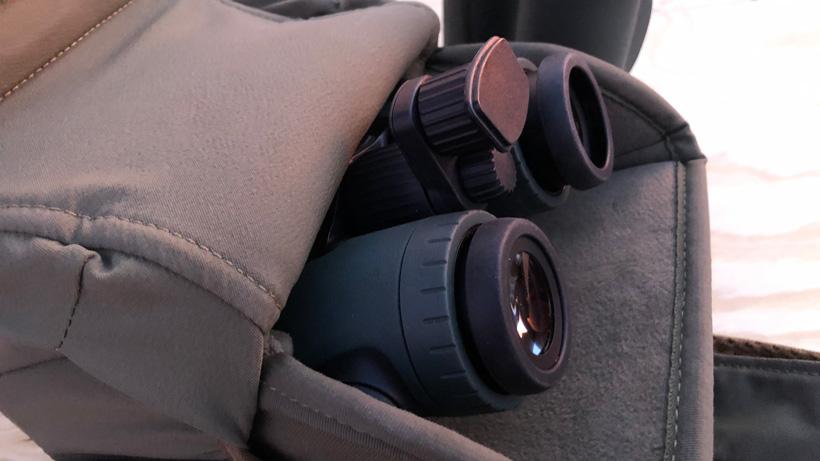 Swarovski el range ta with forehead rest in marsupial bino pack