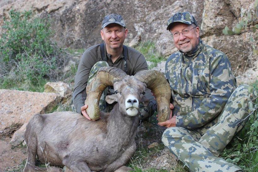 Craig dunlap with his 2015 arizona unit 22 desert bighorn ram taken with colburn and scott outfitters
