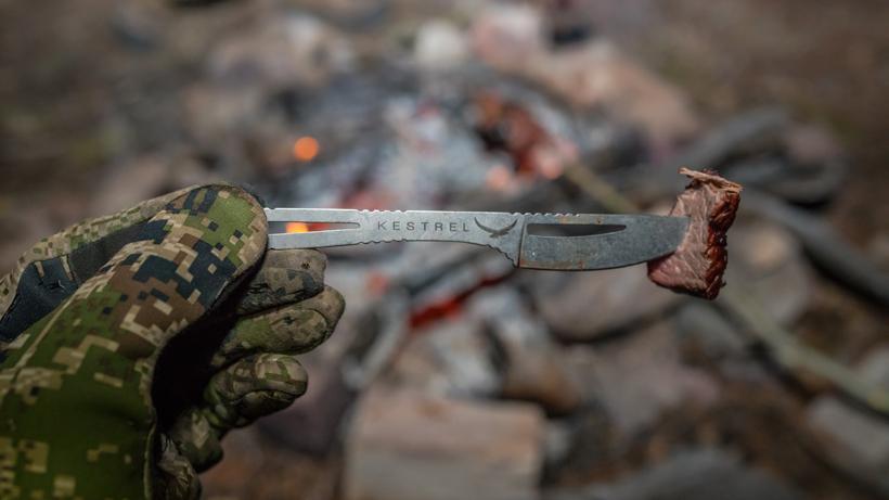 Comparing fixed vs replaceable blade knives 2