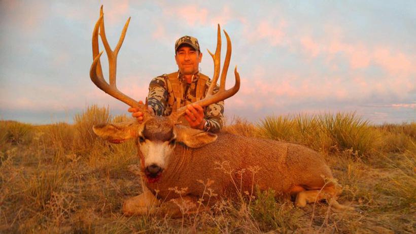 Mule deer buck taken by ridgeline outfitters