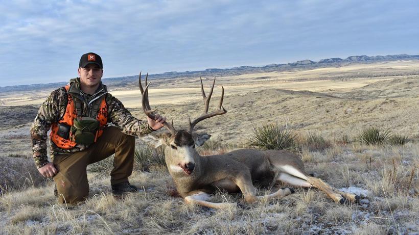 Dylan with his 2017 montana mule deer