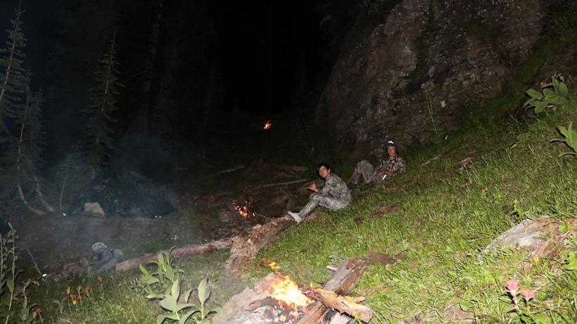 Fire at night to keep grizzly bears away